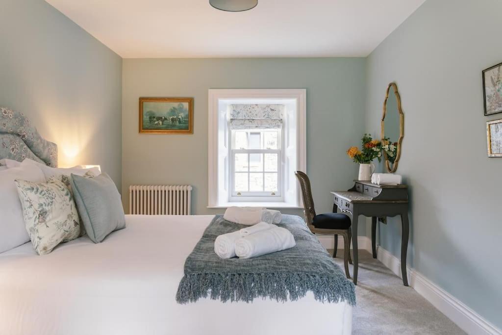 The Farmhouse At Corrstown Village ポートラッシュ エクステリア 写真