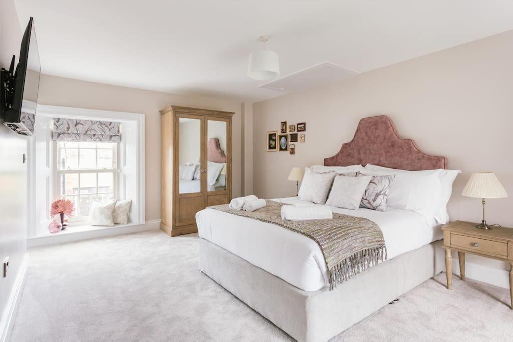 The Farmhouse At Corrstown Village ポートラッシュ エクステリア 写真